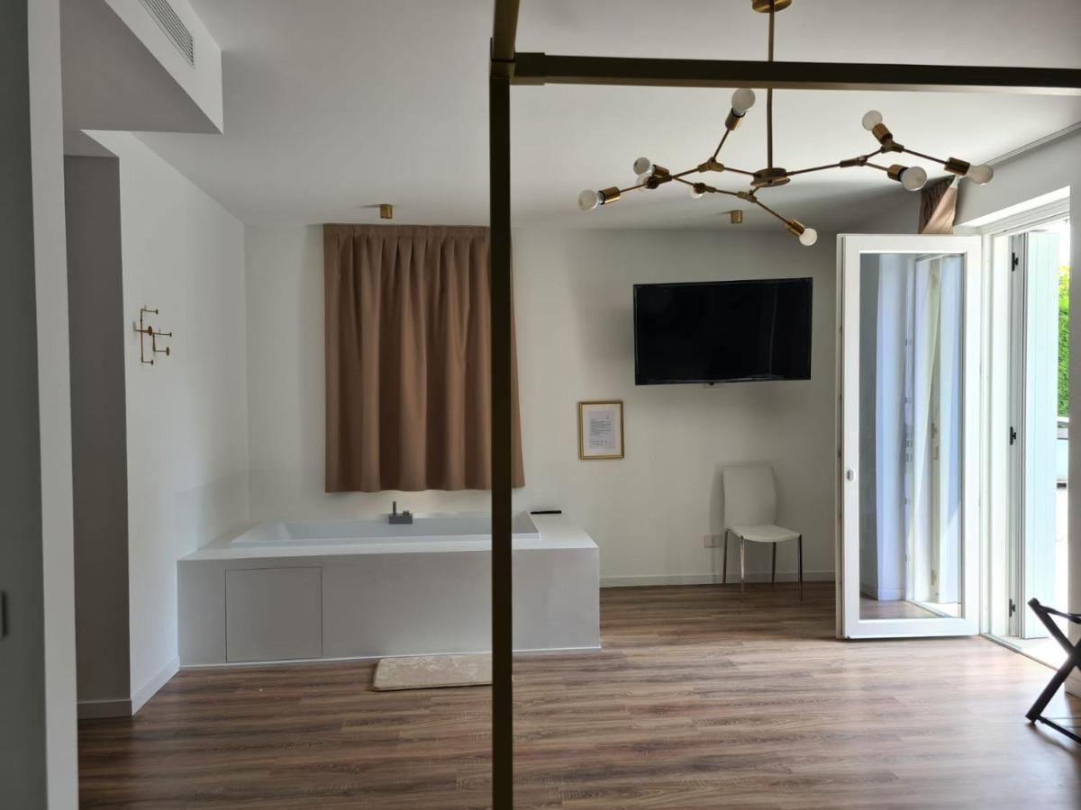 Residence Le Aromatiche Cavaion Veronese Extérieur photo